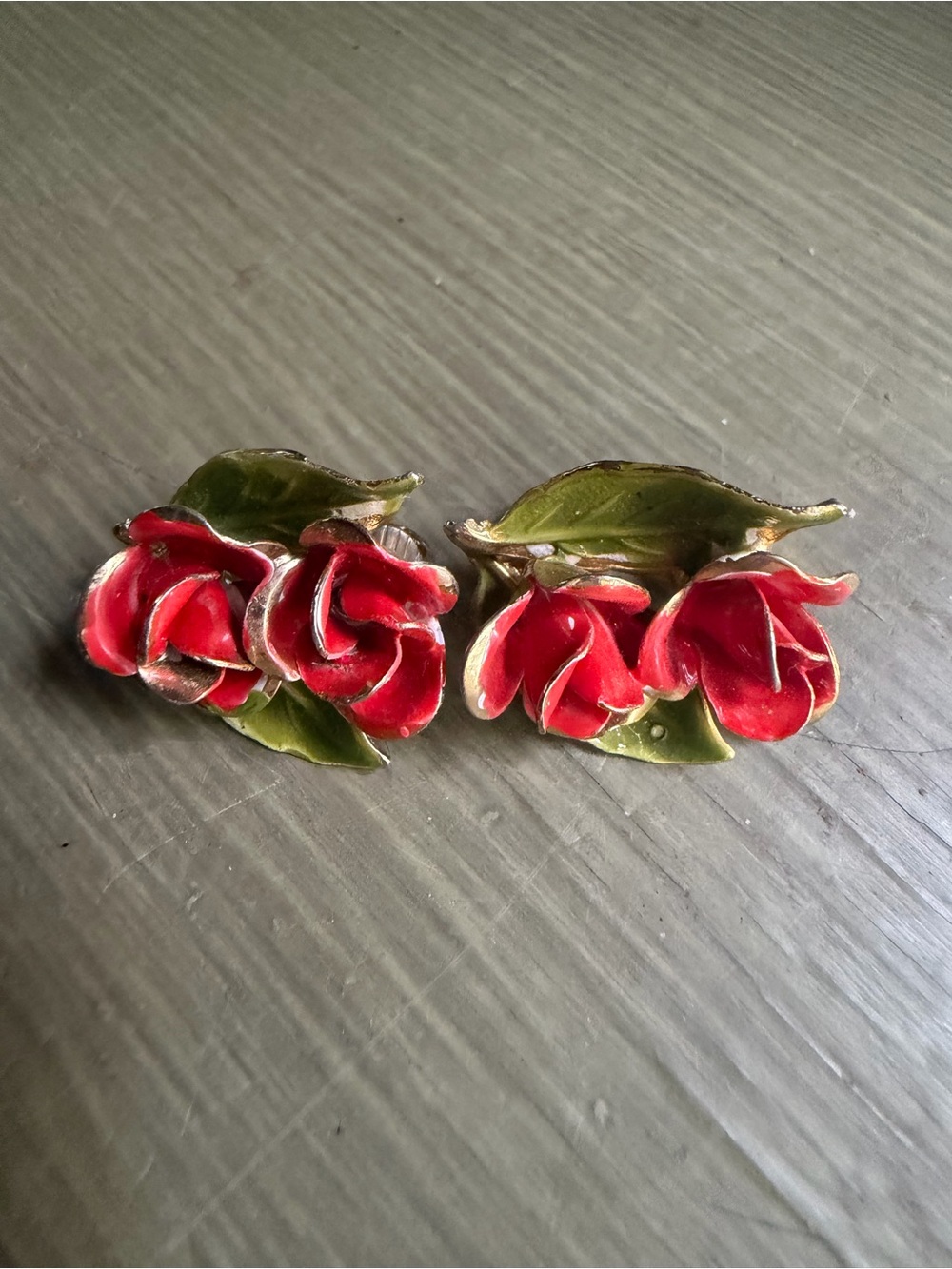 Vintage Red Rose Enamel Clip-On Earrings - Floral Women Jewelry